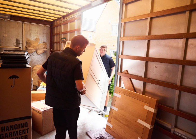 Say Goodbye to Clutter with Expert Junk Removal Selma