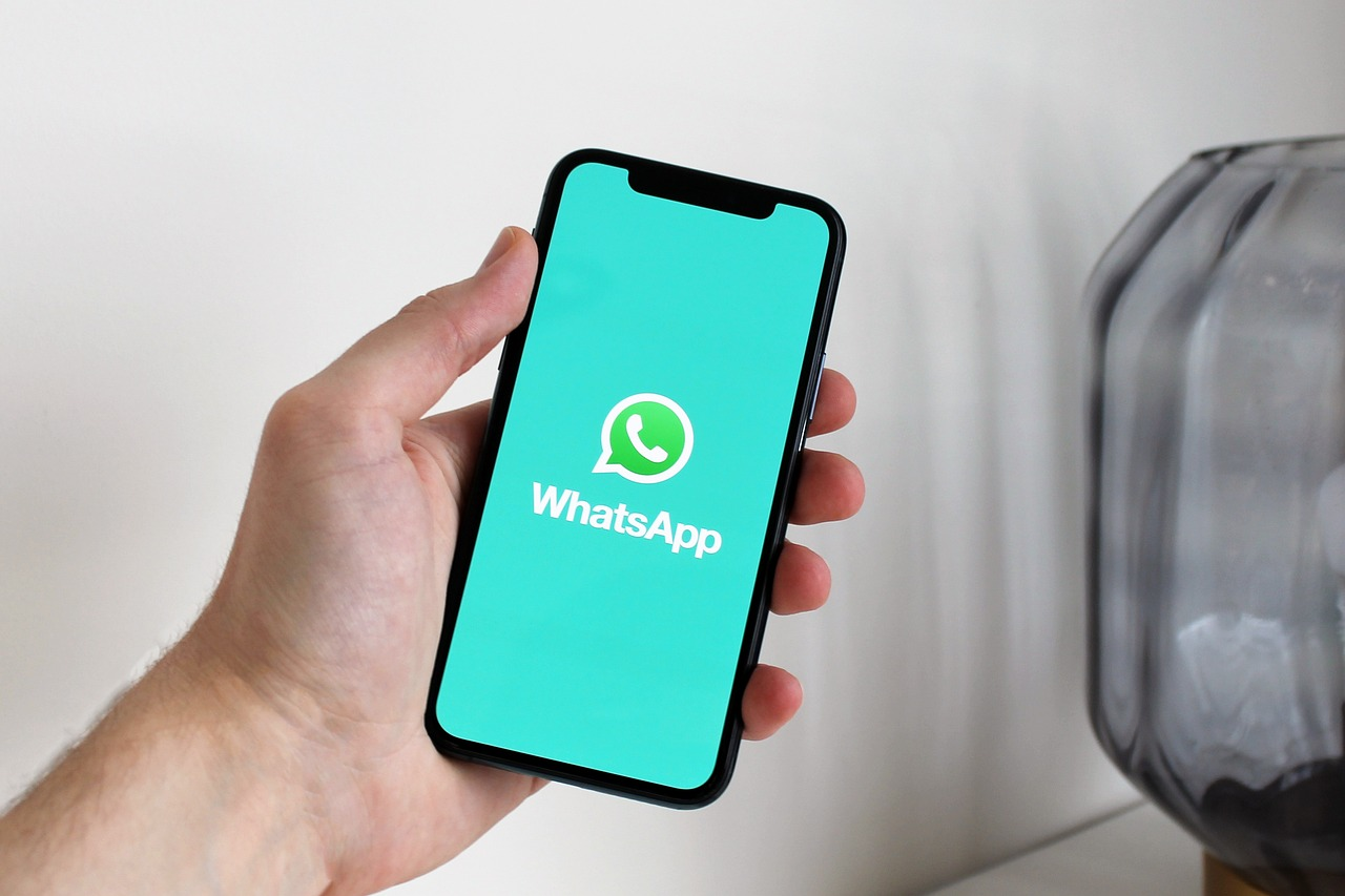 WhatsApp kullanarak bir metin gönder