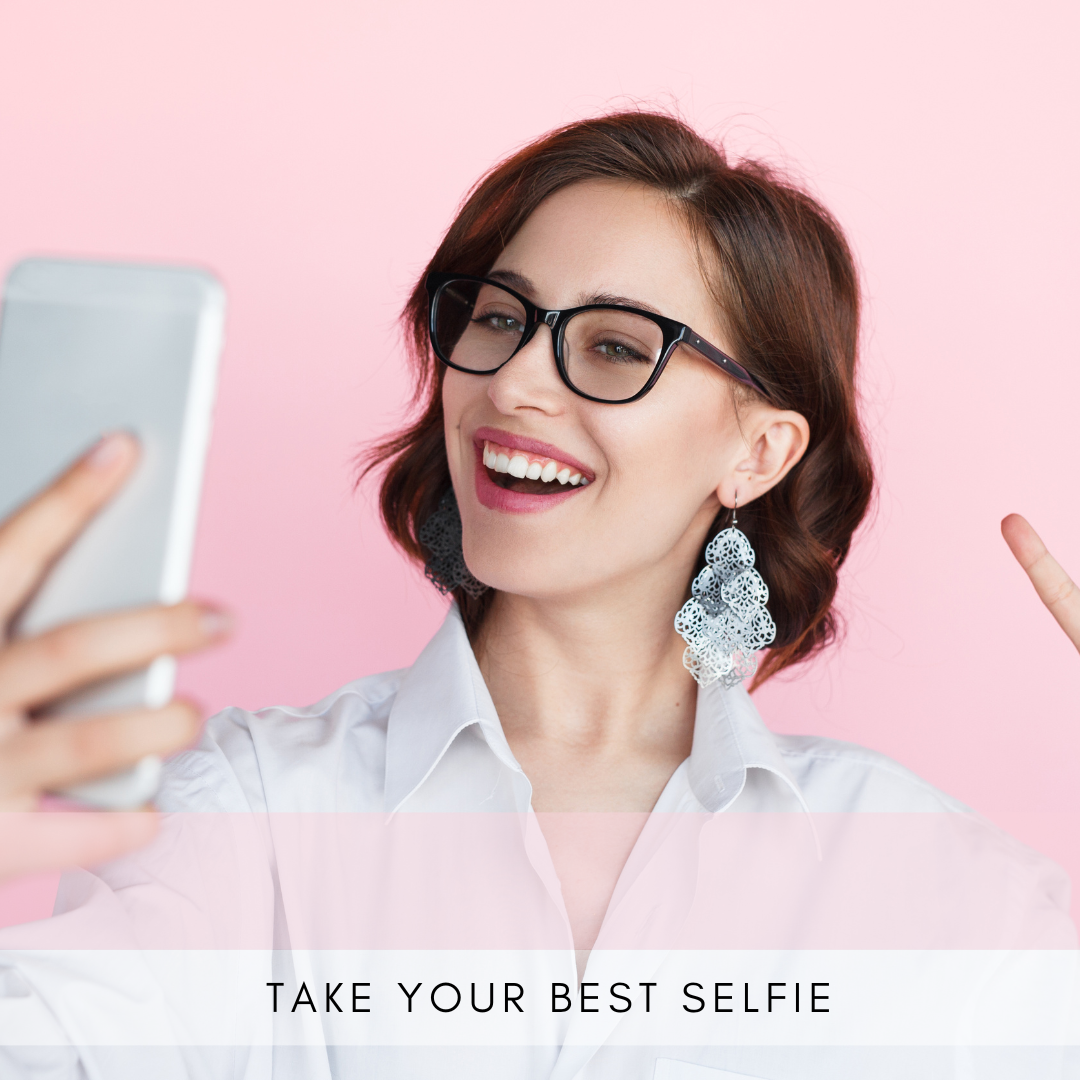 A girl taking her selfie