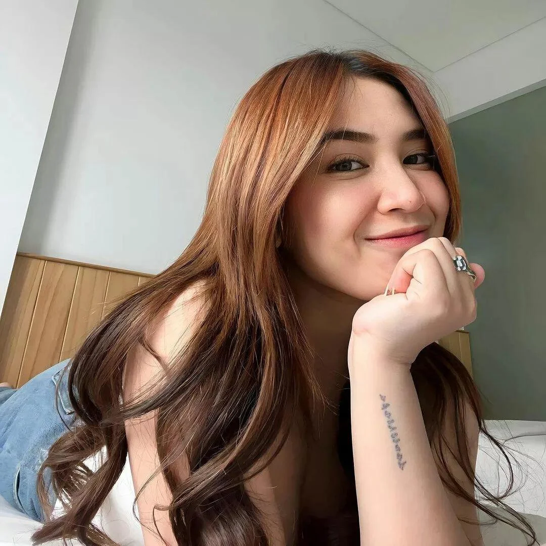 Gadis Seksi yang Membuatmu Tidak Bisa Mengalihkan Pandangan, gadis seksi, tidak bisa mengalihkan pandangan, cewek menggoda