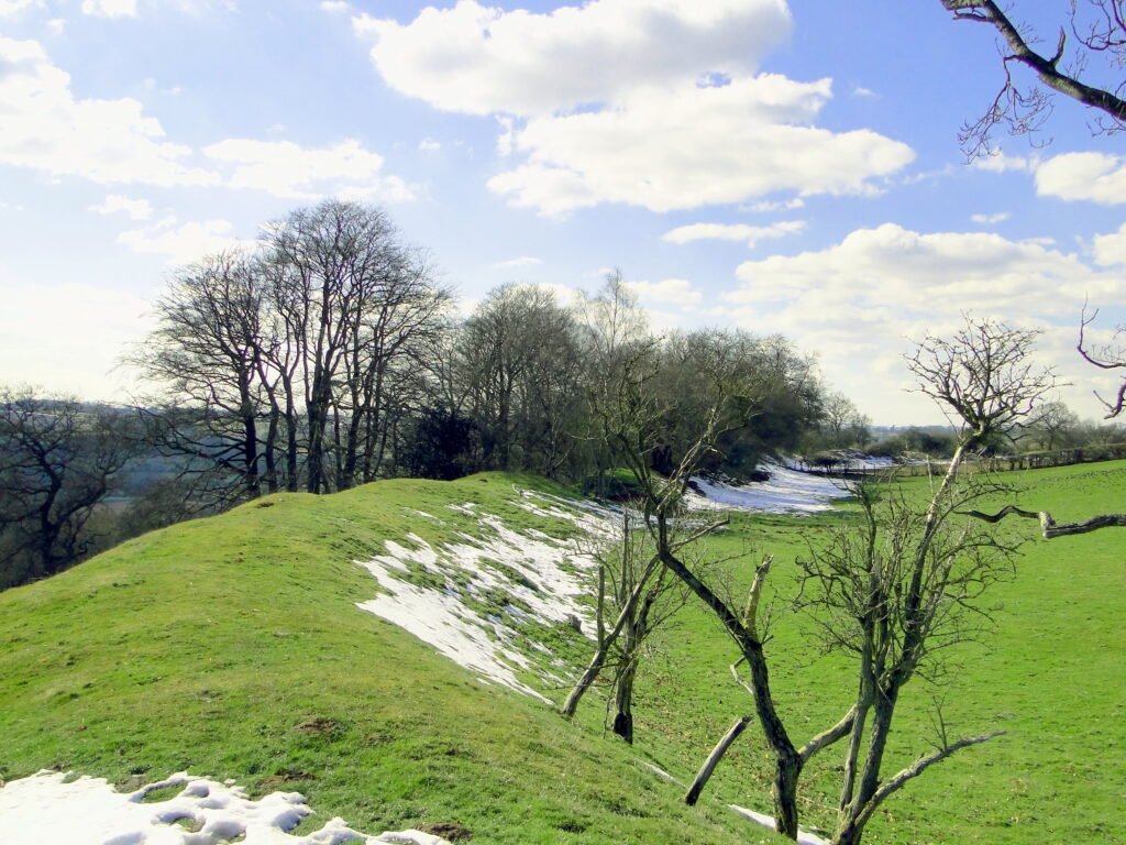 the construction of hillforts in the Iron Age