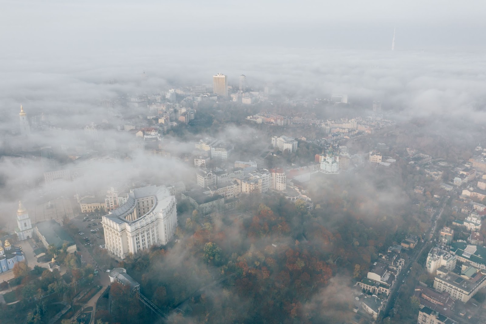 Illustration of air pollution to represent "karbon aktif" zonaebt.com