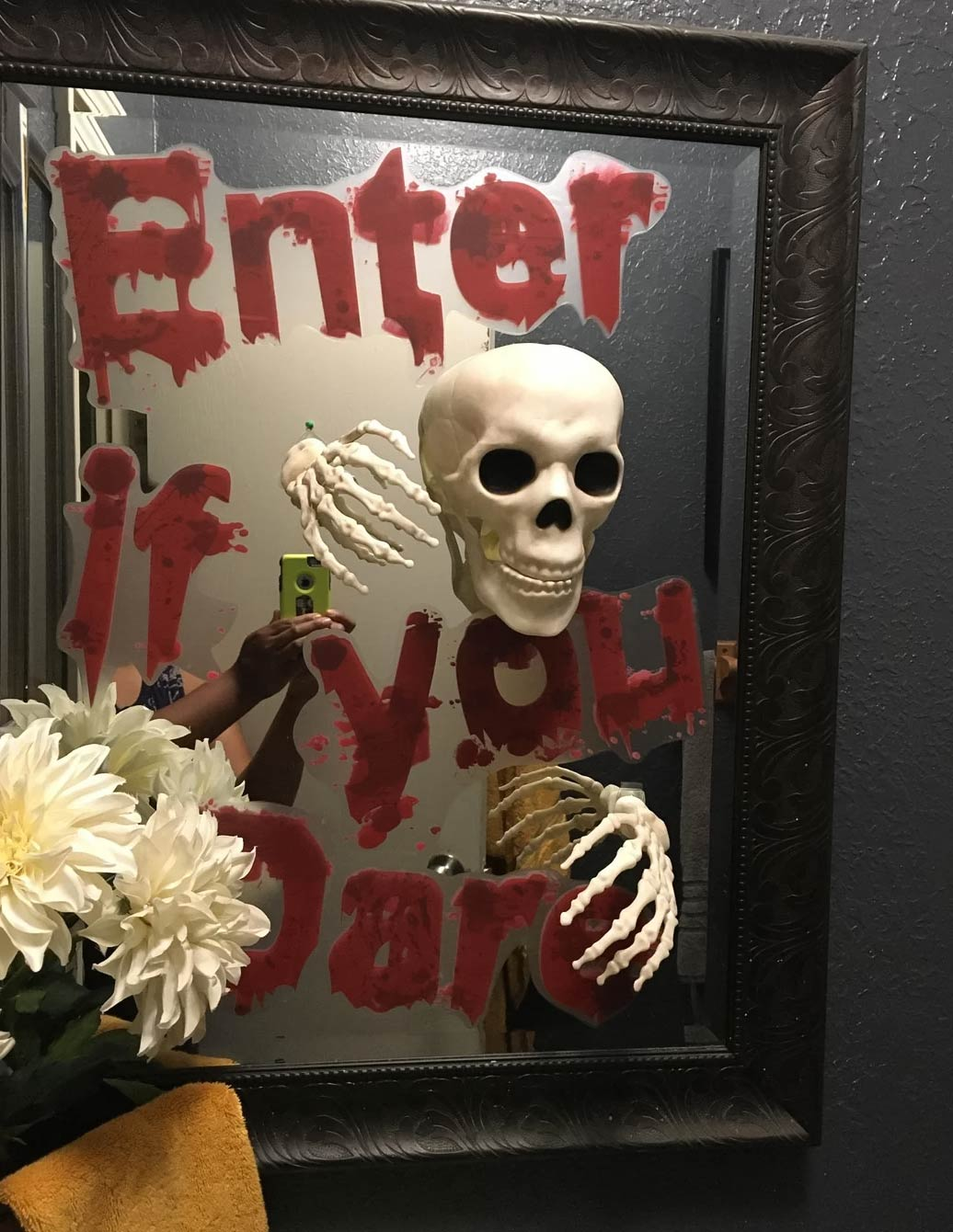 Easy Last-Minute Halloween Decorations