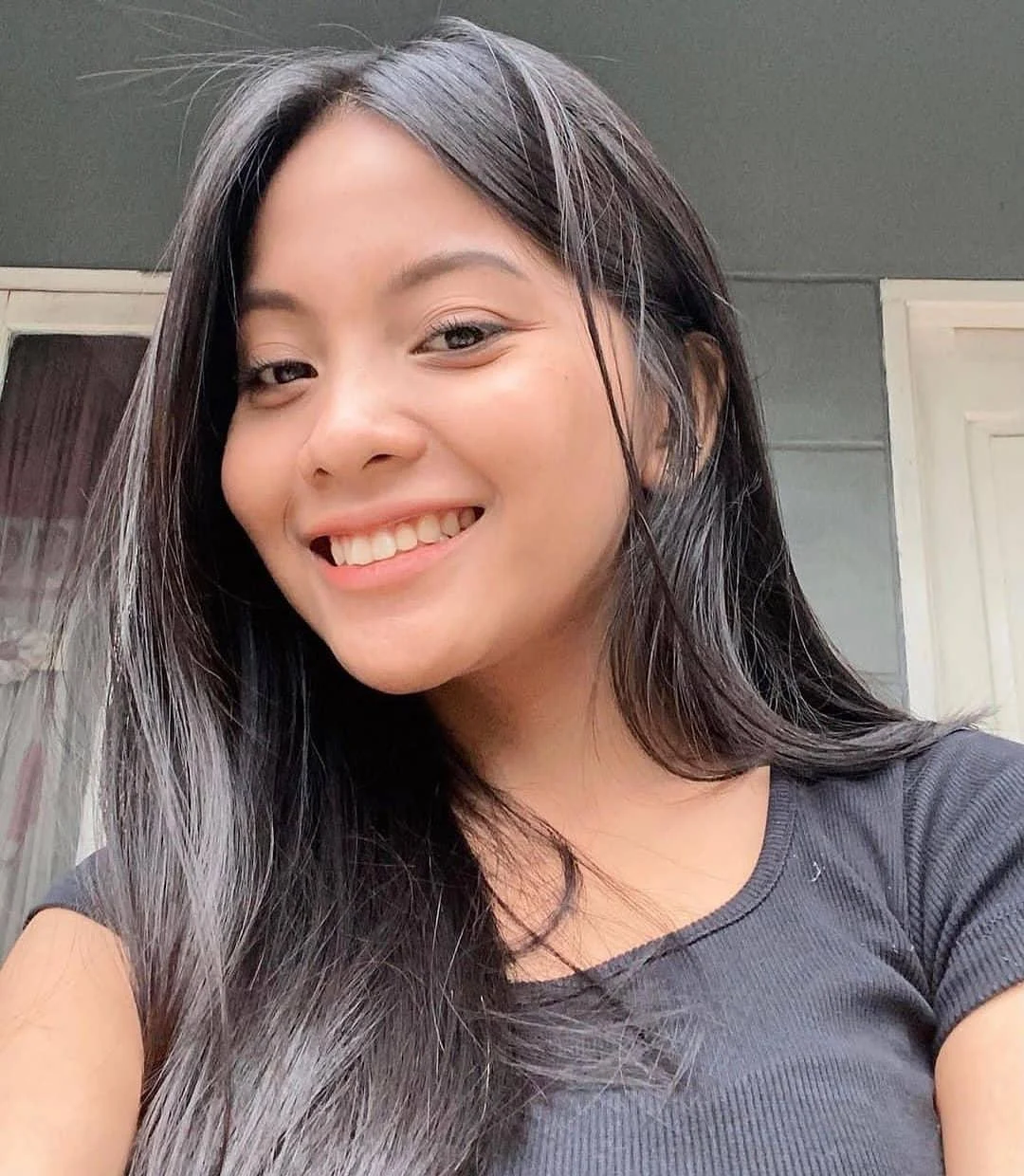 Wanita Seksi yang Membuat Dunia Bergetar, wanita seksi, dunia bergetar, cewek menggoda