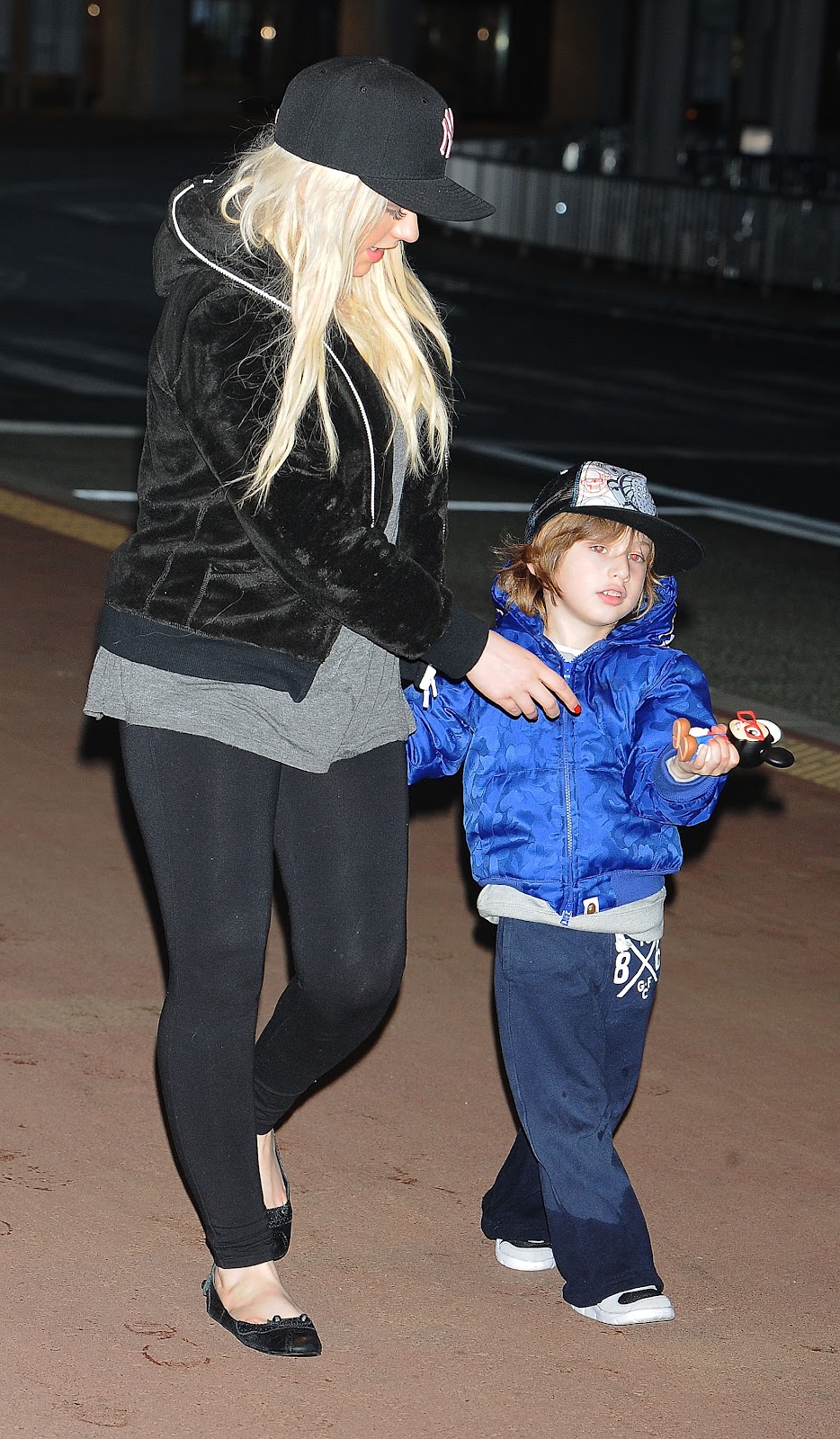 Christina Aguilera and Max Liron Bratman are seen at Narita International Airport in Narita, Japan, on April 2, 2013 | Source: Getty Images