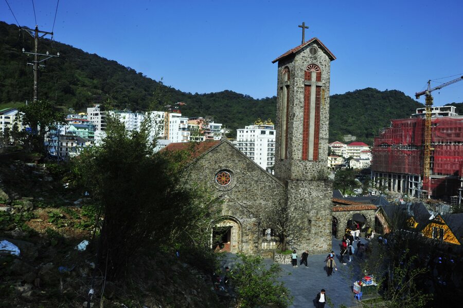 French Stone Church is a highlight of Tam Dao. Source: Toquoc.vn