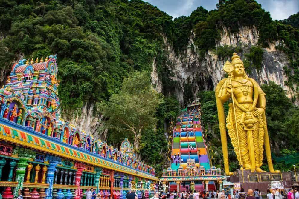 Kinh Nghiệm Du Lịch Động Batu Nổi Tiếng Ở Malaysia Từ A - Z