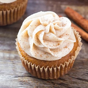 Pumpkin Cupcakes plus Cinnamon Cream Cheese Frosting