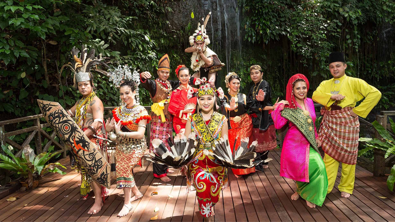 best things to do in kuching Kampung Budaya Sarawak