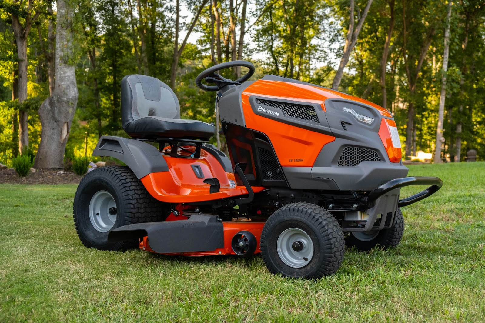 best lawnmower for big yard