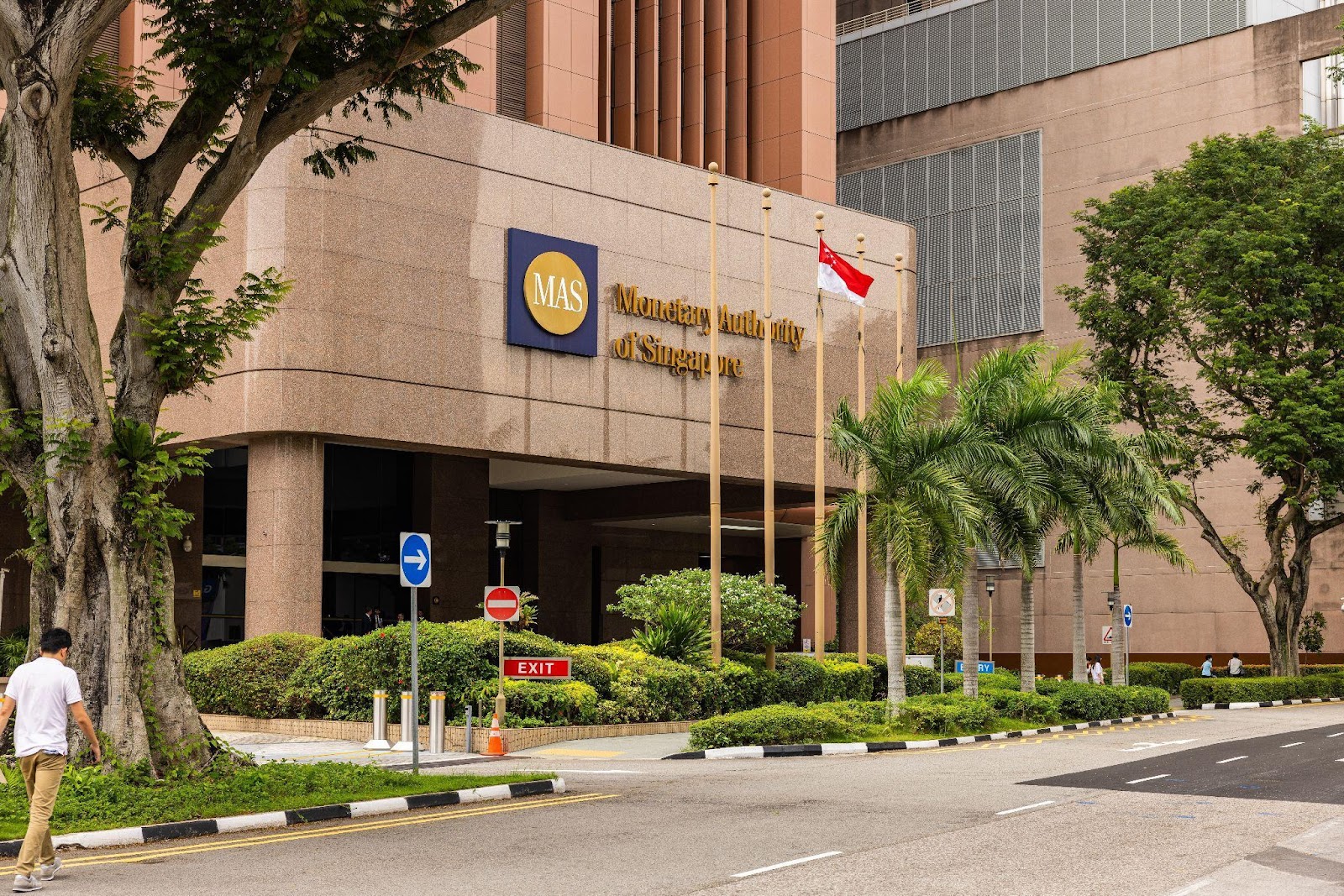 新加坡支付大变革：金管局（MAS）与银行公会（ABS）新成立实体将如何重塑企业与职场