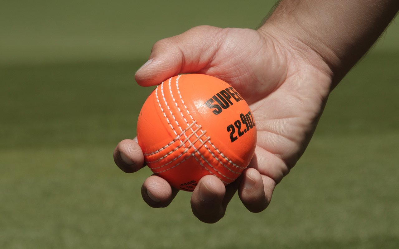 cricket ball super pvc soft orange 2.8oz