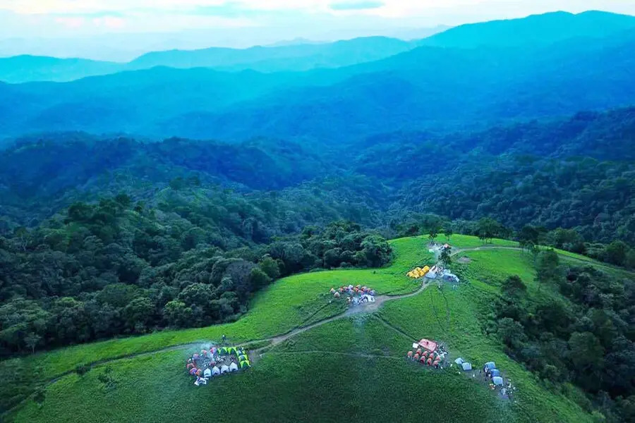 Camping and relaxing in the beautiful nature on the journey to conquer Ta Nang forest. Source: Samten Hill