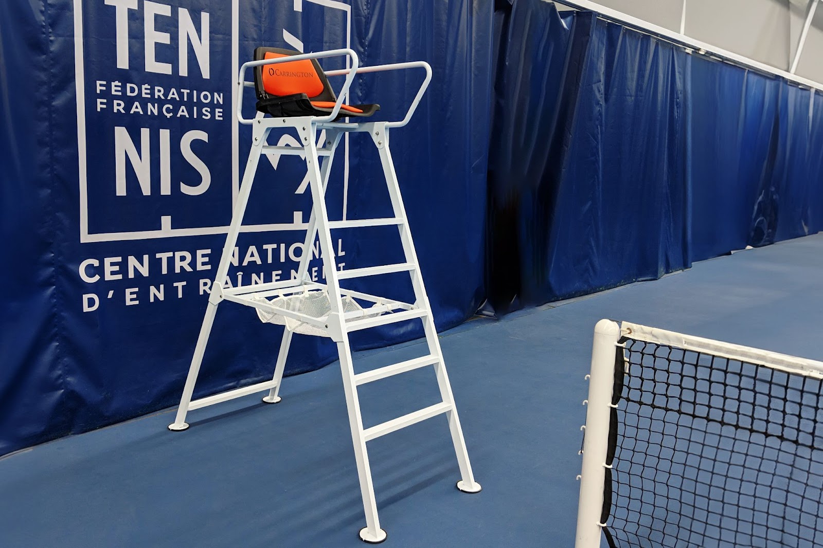 chaise d’arbitre validée par la FFT
