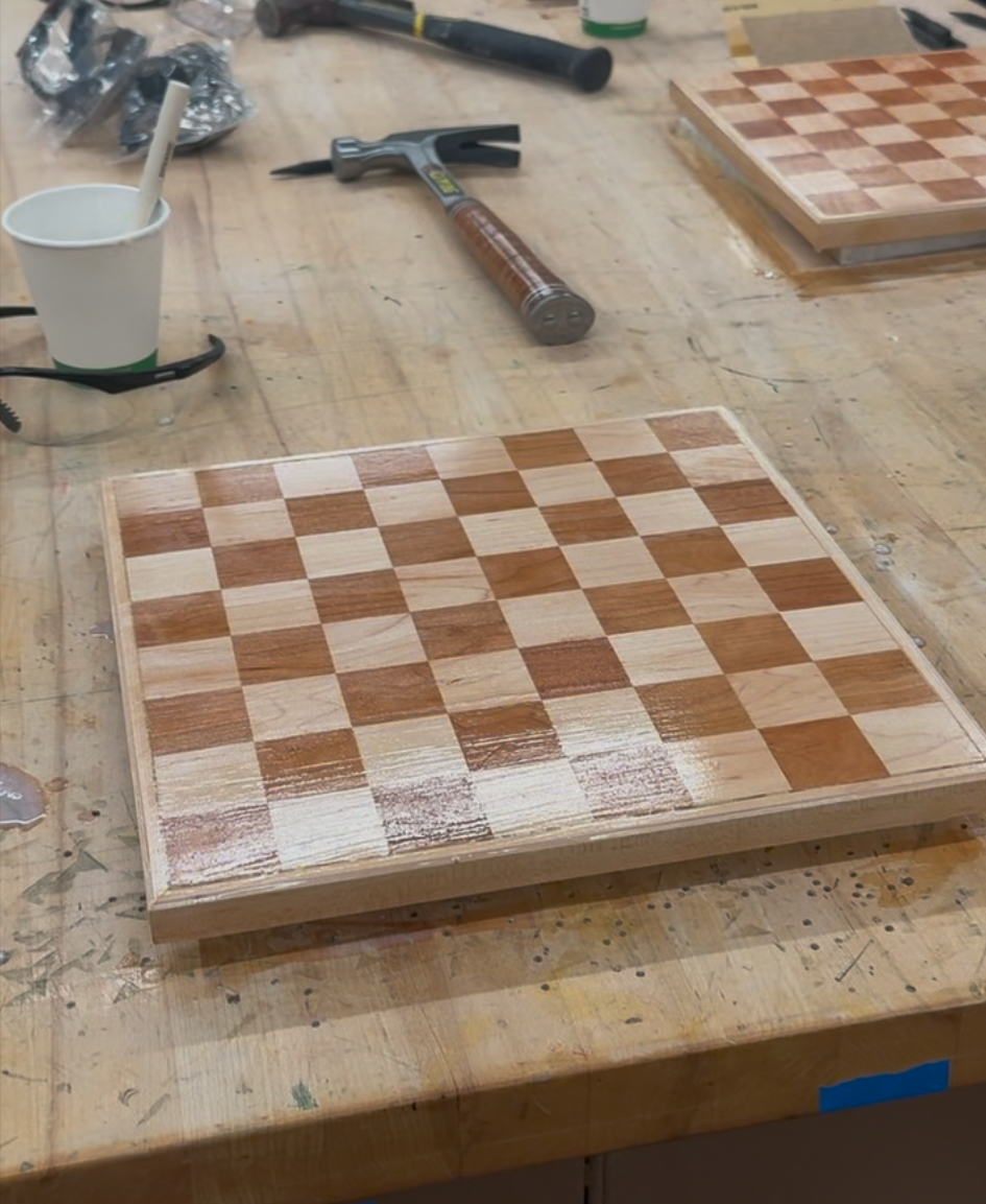 Applying the varnish to the board