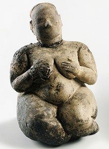 トルコのギョベクリ・テペの女神像(紀元前9500年頃)