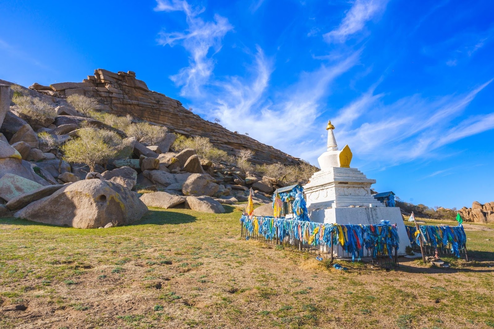 Mongolia car rental is perfect for exploring hiking trails.