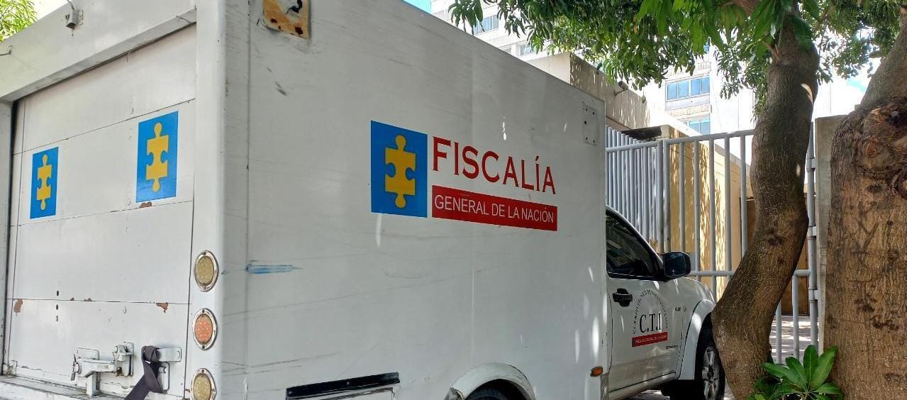 El cuerpo de la mujer fue trasladado a Medicina Legal. 