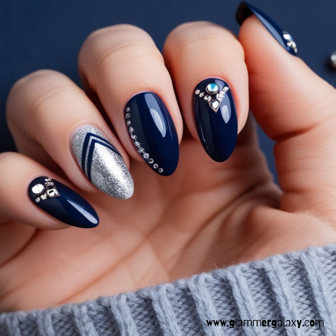 Cute Winter Nails having Dark Blue and Silver





