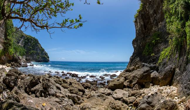 16 Tempat Menarik & Aktiviti di Nusa Penida + Tips Penting!