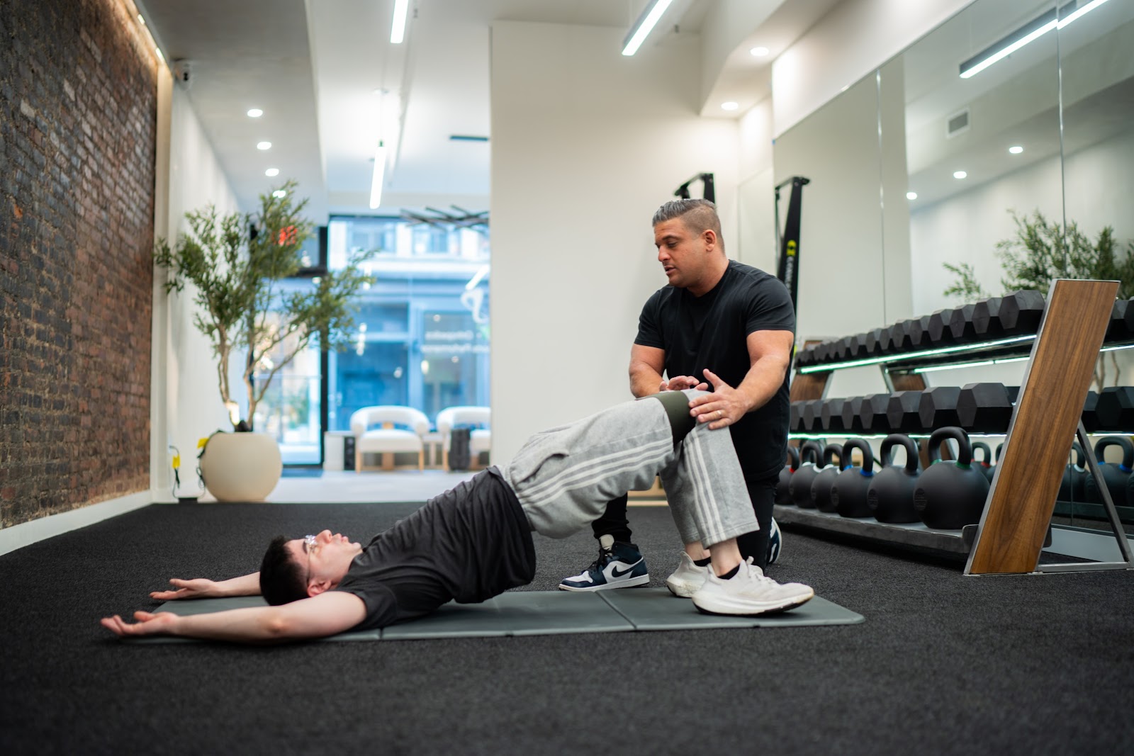 pelvic wall therapy