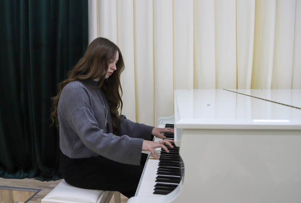 Stefaniya is now 16 years old and is studying at the School of Arts, focusing on two musical directions: piano and vocals