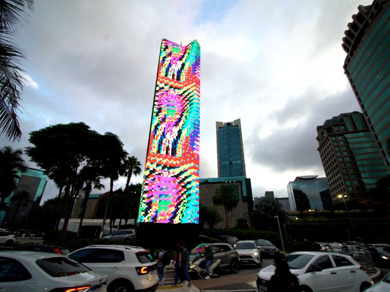 painel de led grande e alta visibilidade