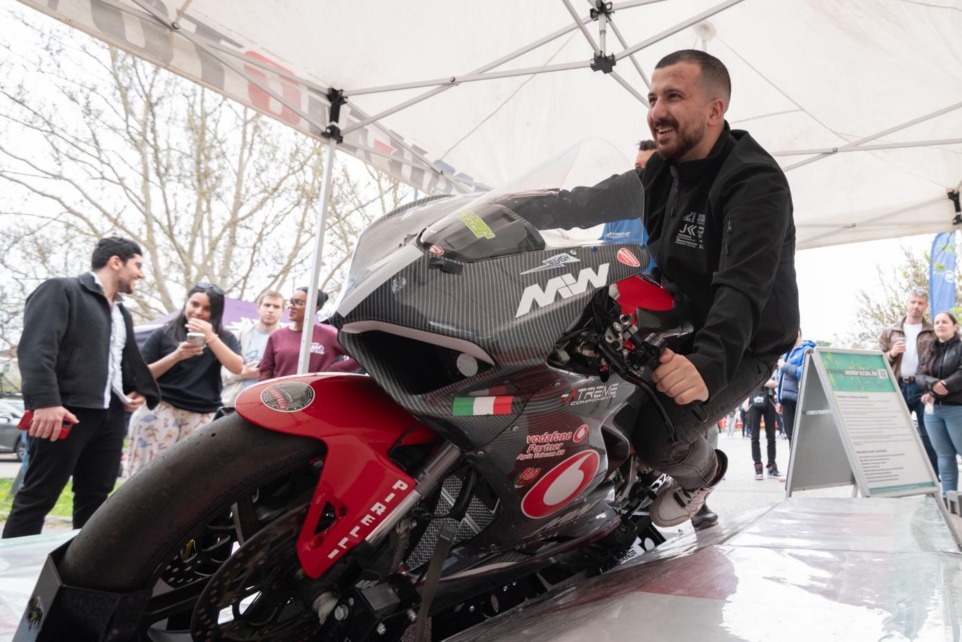 The car meet and exhibition has grown into a popular family event in the city and a nationally renowned gathering for car enthusiasts, attracting more than three thousand visitors this year (Photos: András Adorján, Máté Dudás, Bettina Korinek, Gergely Nagy)