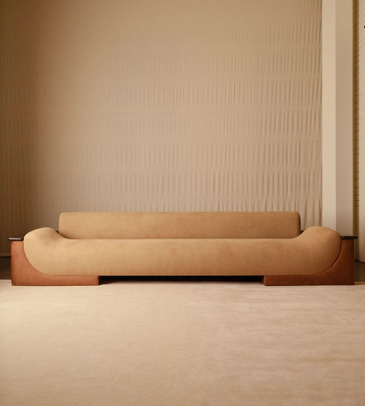 Low-height sofas with Deep Seating