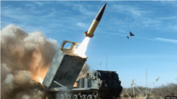 美国制造的ATACMS射程可达300公里,可以攻击俄罗斯占领的乌克兰克里米亚地区的任何目标。