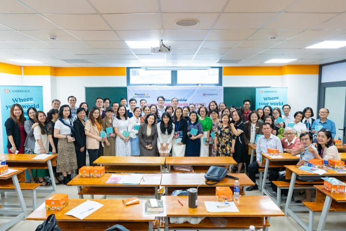 Cambridge University Press Vietnam Expert Shares Strategies for Designing Differentiated Teaching and Learning Activities with Faculty of English 33