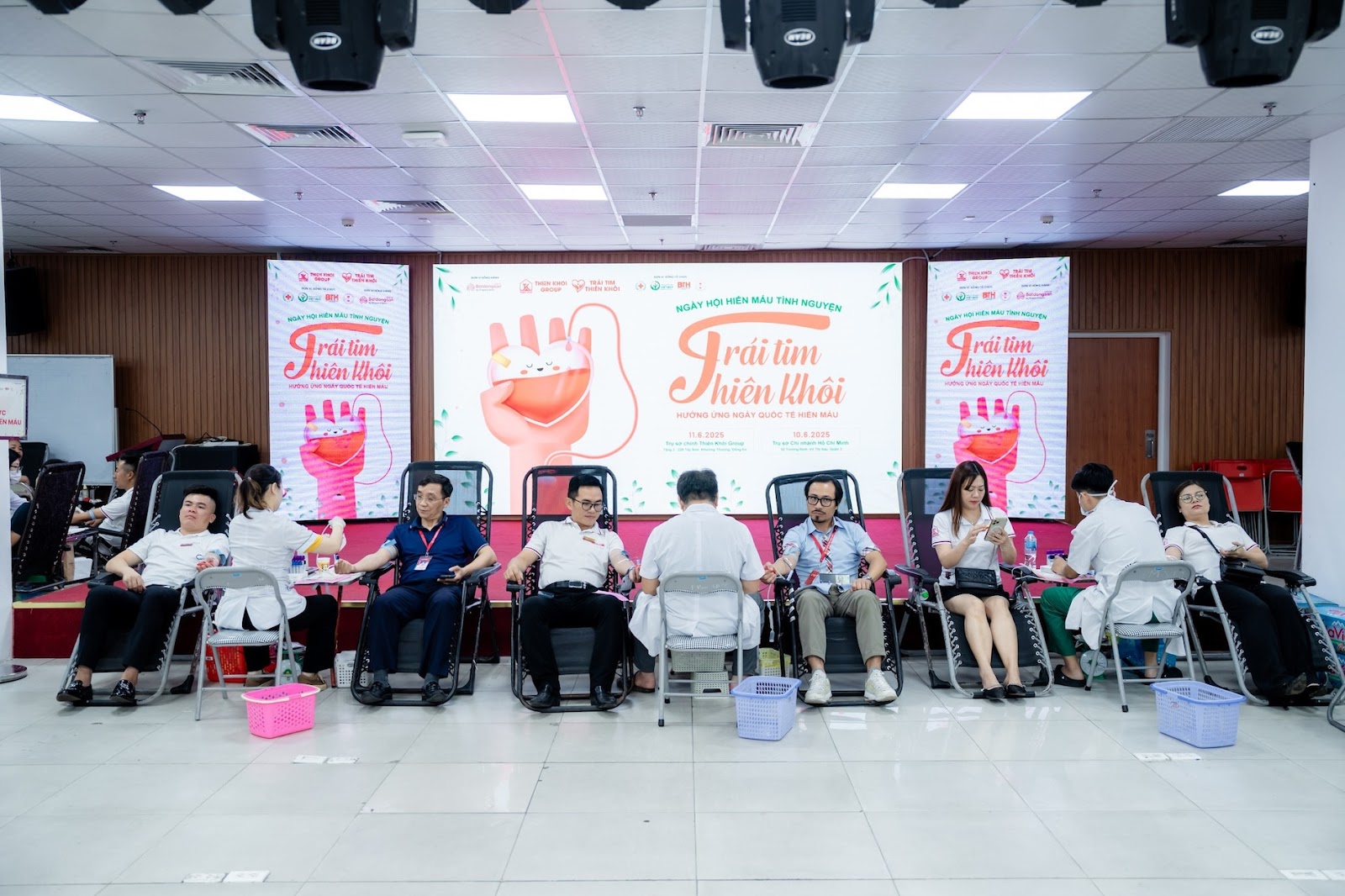 Thành viên và đối tác Thiên Khôi Group tham gia hiến máu