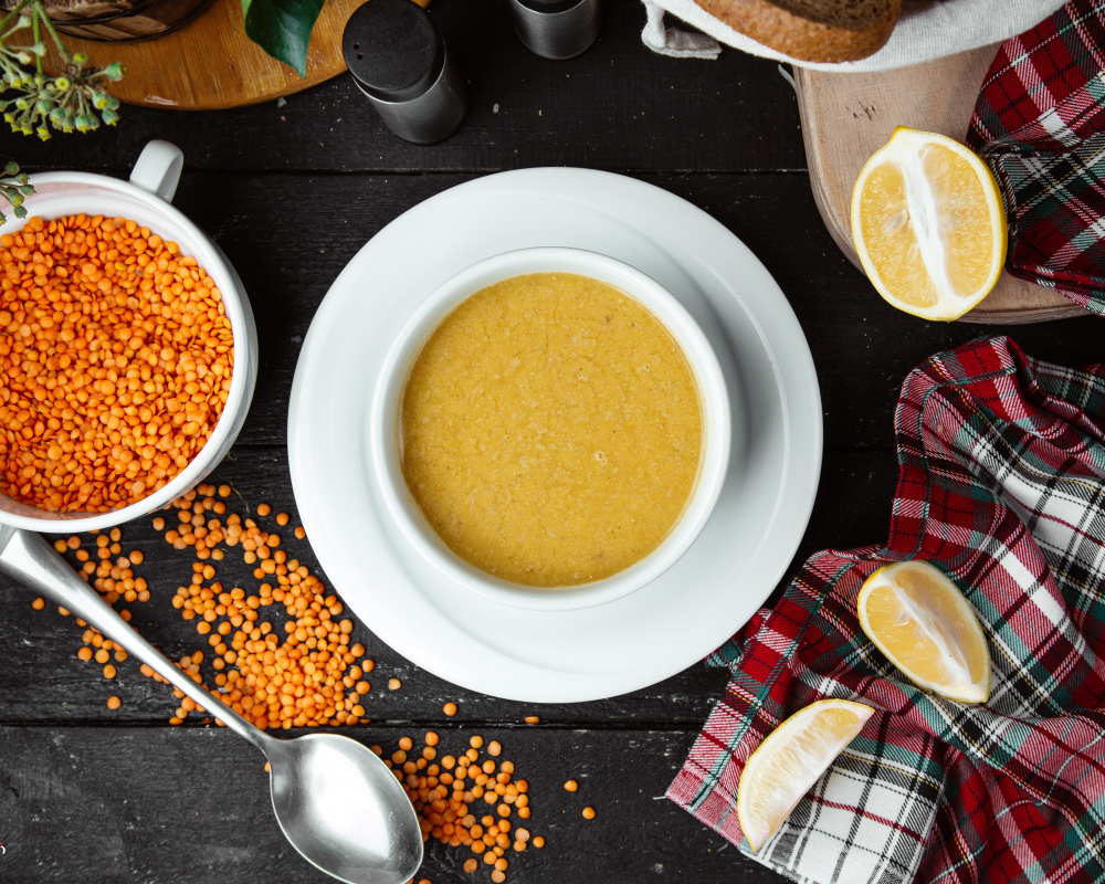 Lokanta Usulü Süzme Mercimek Çorbası Tarifi