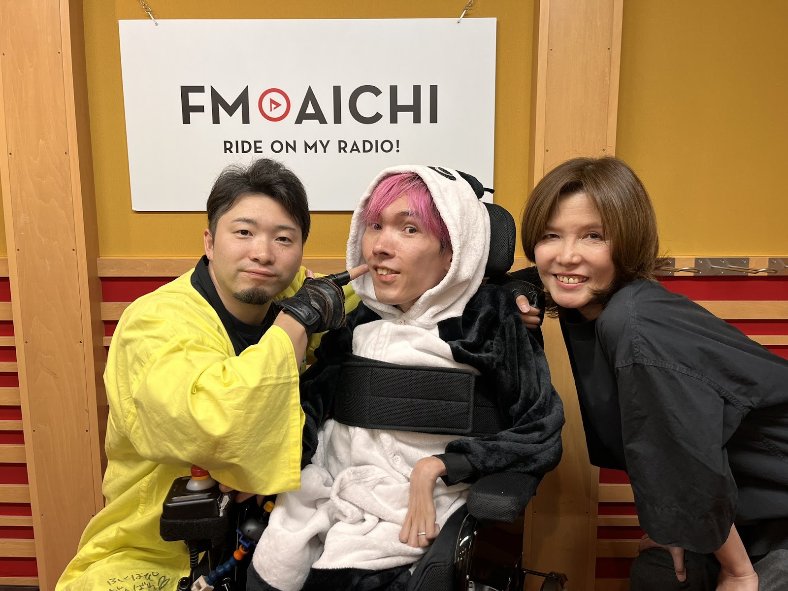 林さん（左）・松元さん（真ん中）