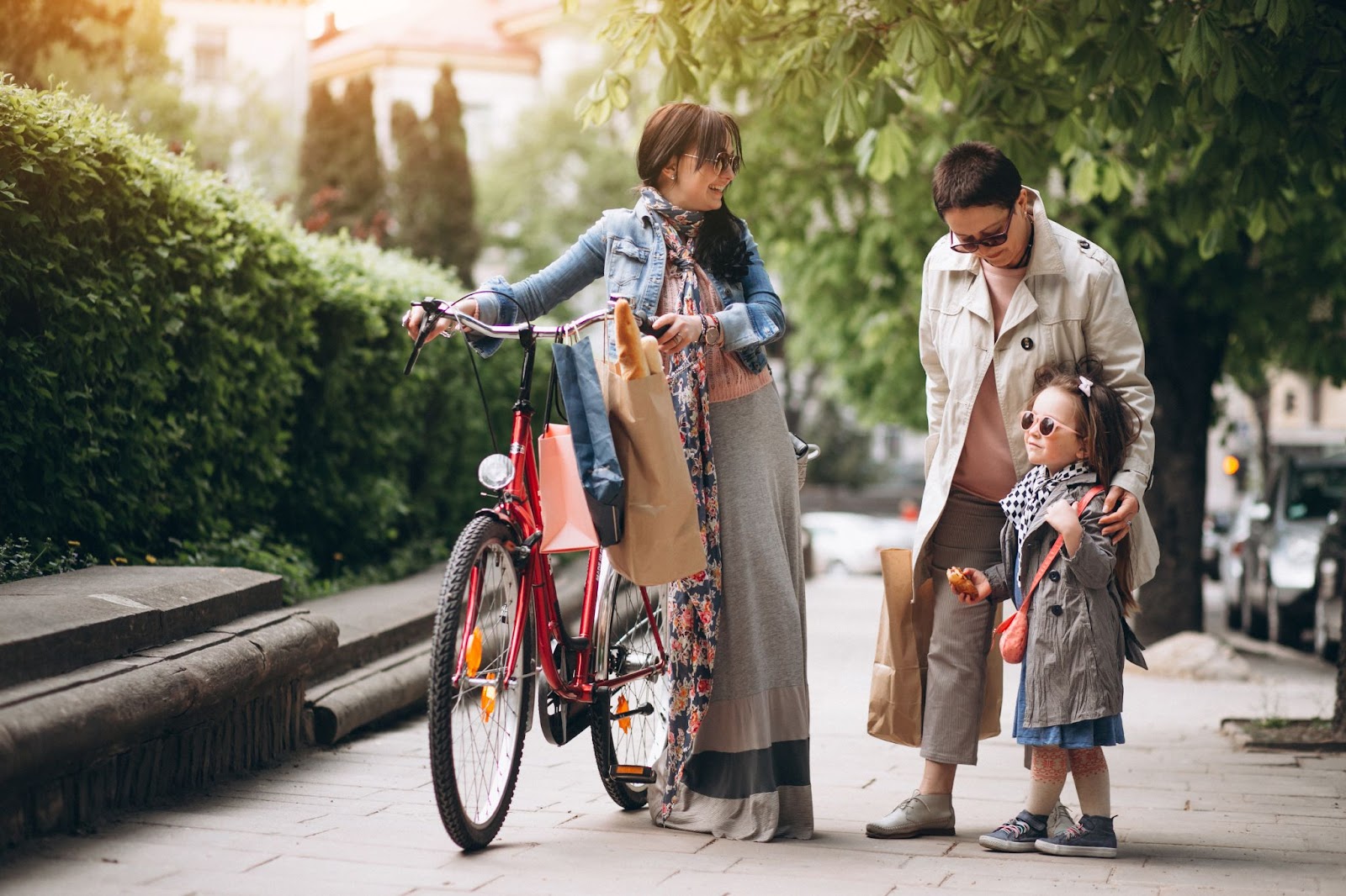 A tour of Paris with cargo bike rental