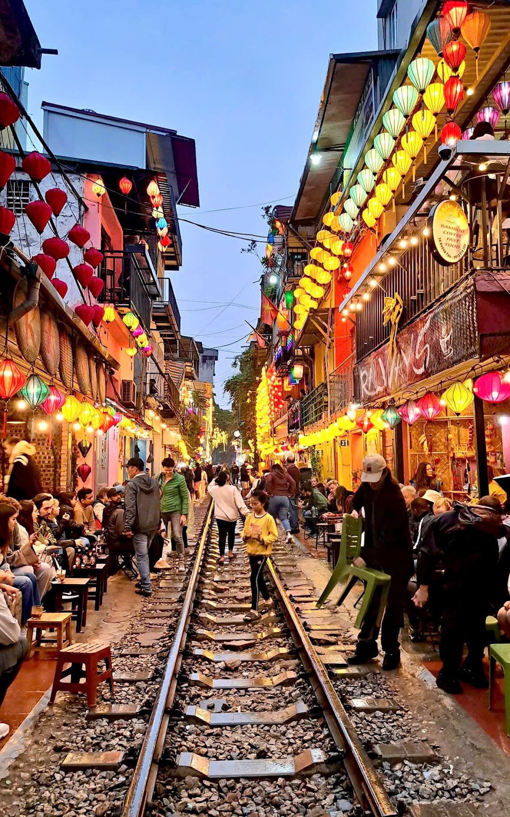 hanoi train track