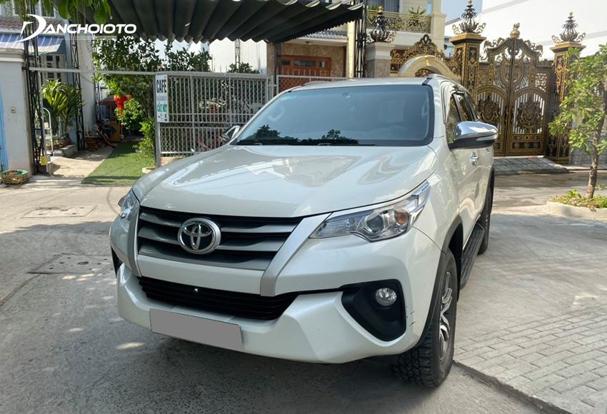 Toyota Fortuner cũ được đánh giá sở hữu thiết kế bền dáng