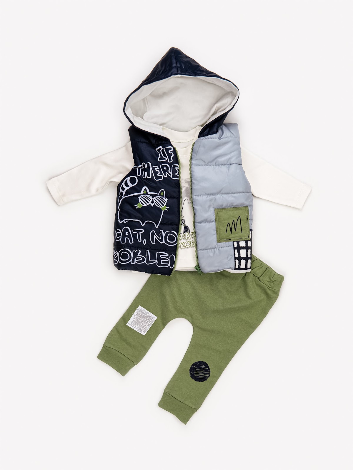 Tenue bébé garçon avec gilet matelassé, pantalon vert et body, idéale pour Des Vêtements pour Bébé de 0 à 6 Mois.