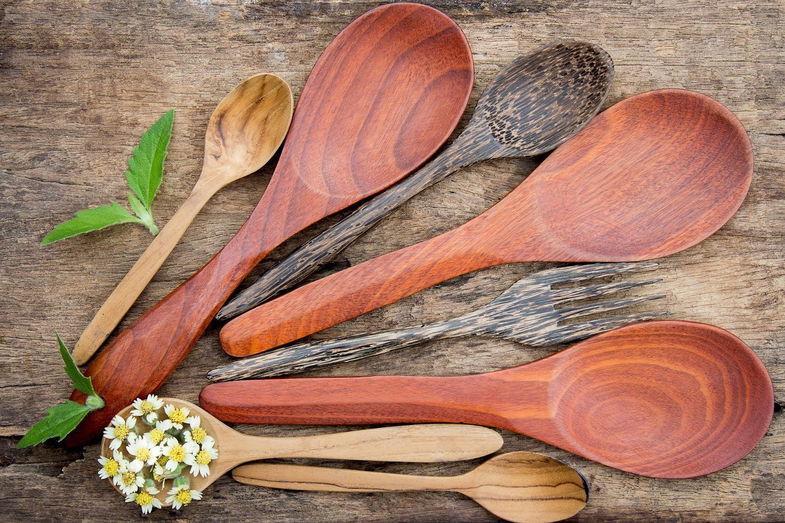 Conditioning Wooden Utensils