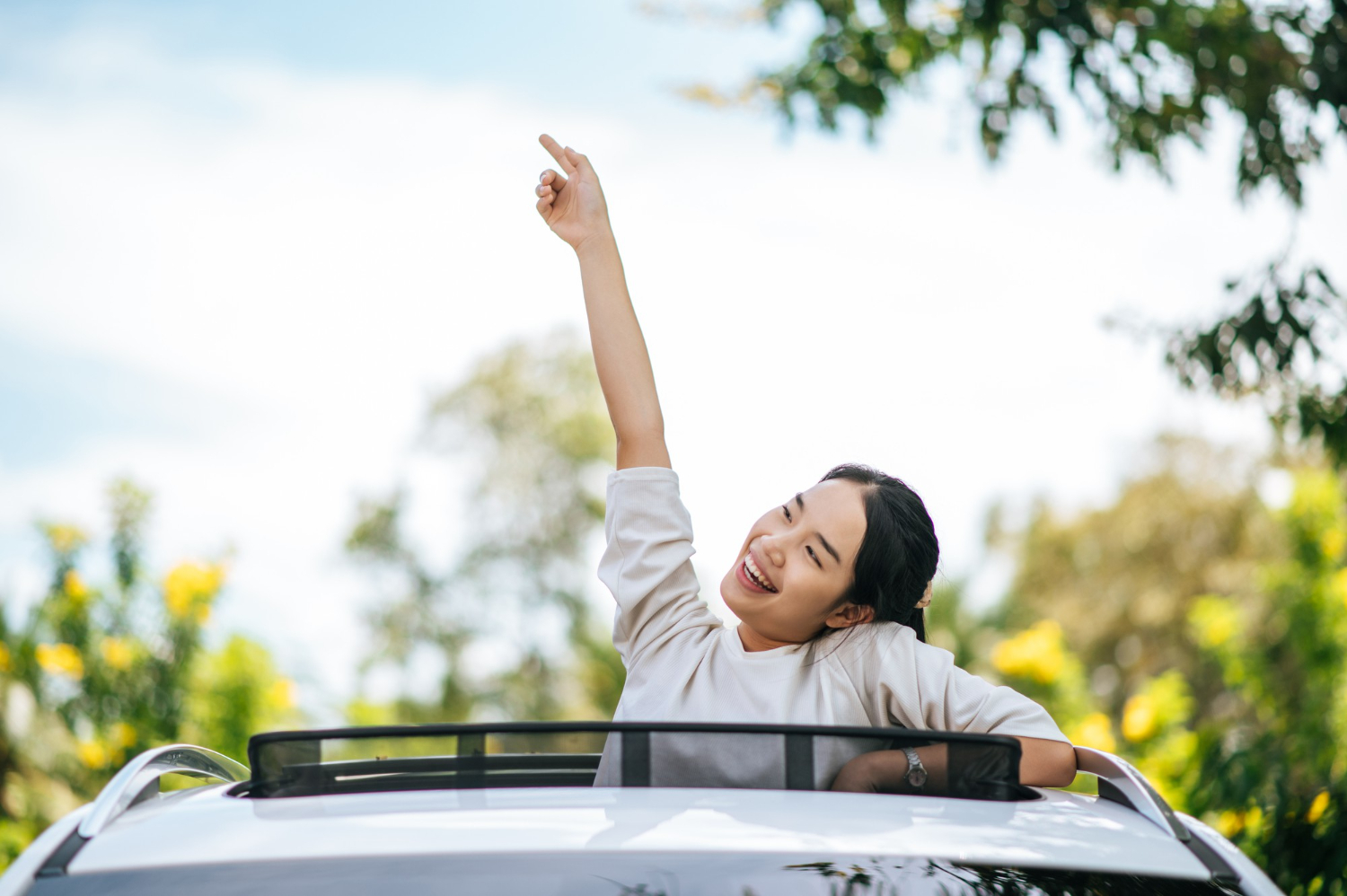 Sunroof Motor dan Perawatannya agar Tetap Berfungsi Baik