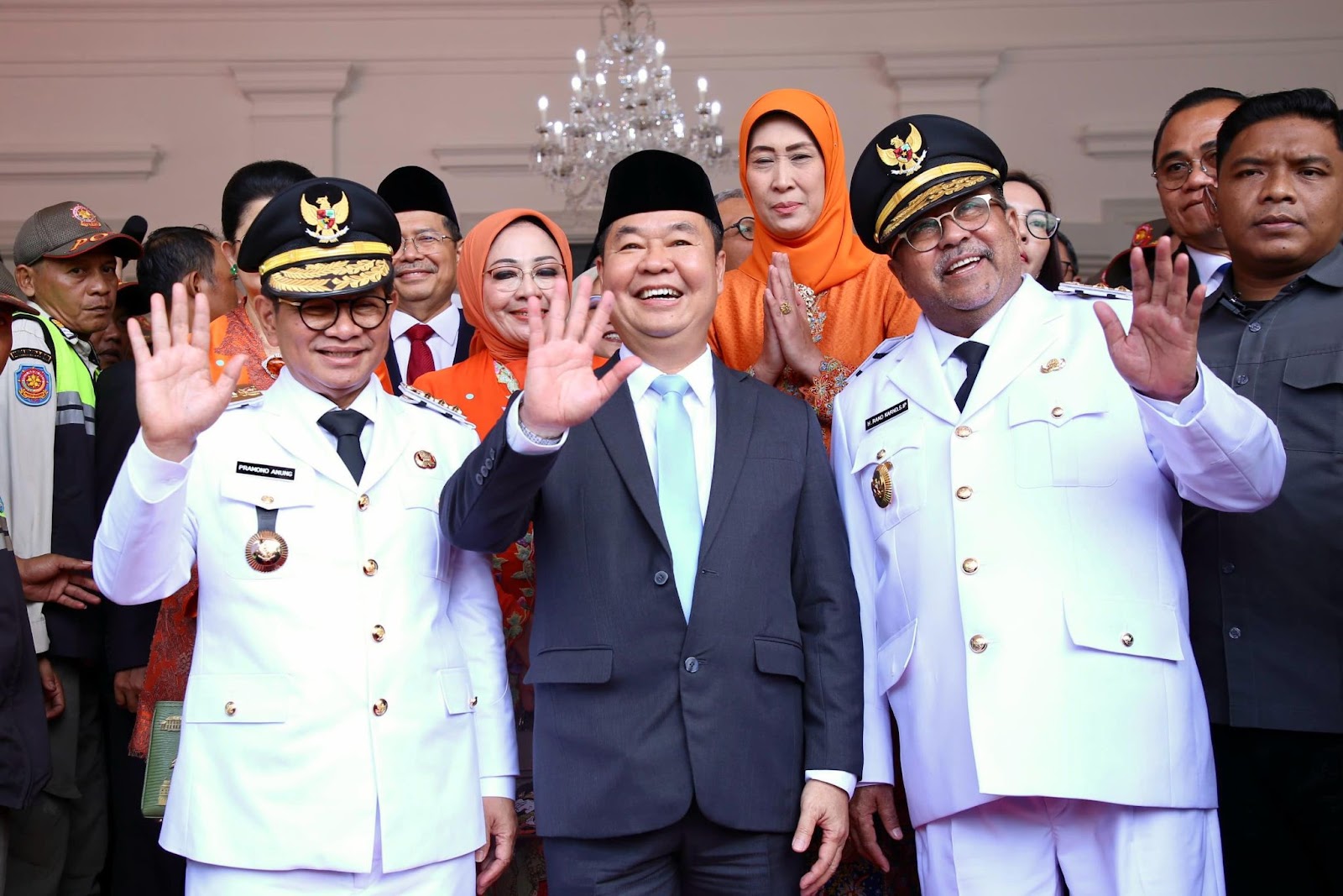 Foto Kemeriahan Pelantikan Gubernur dan Wakil Gubernur DKI Jakarta