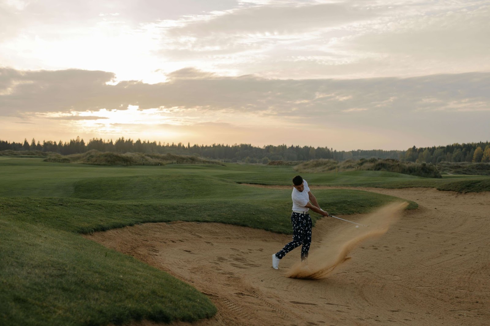 sand trap for golf 