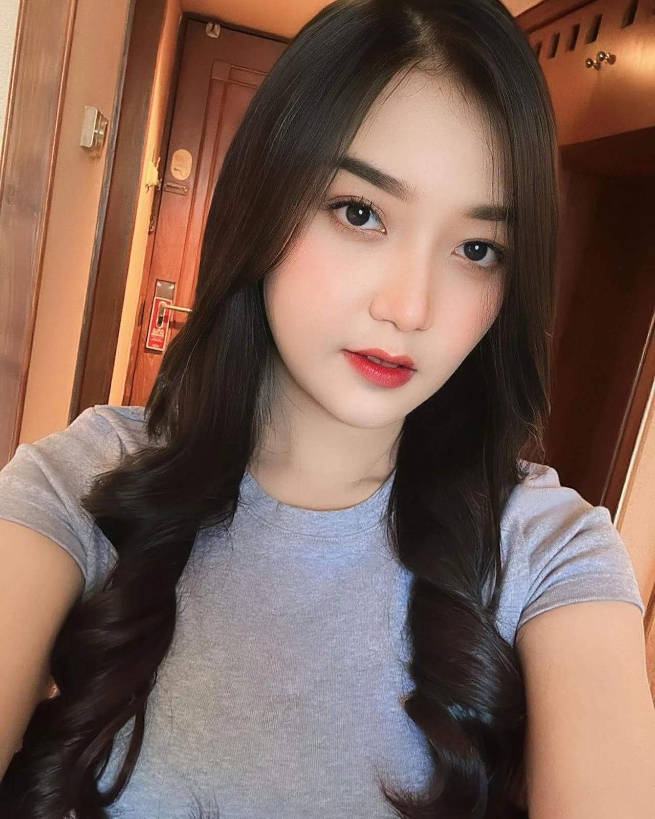 Gadis Seksi yang Membuatmu Tak Bisa Menahan Nafsu, gadis seksi, tak bisa menahan nafsu, cewek panas
