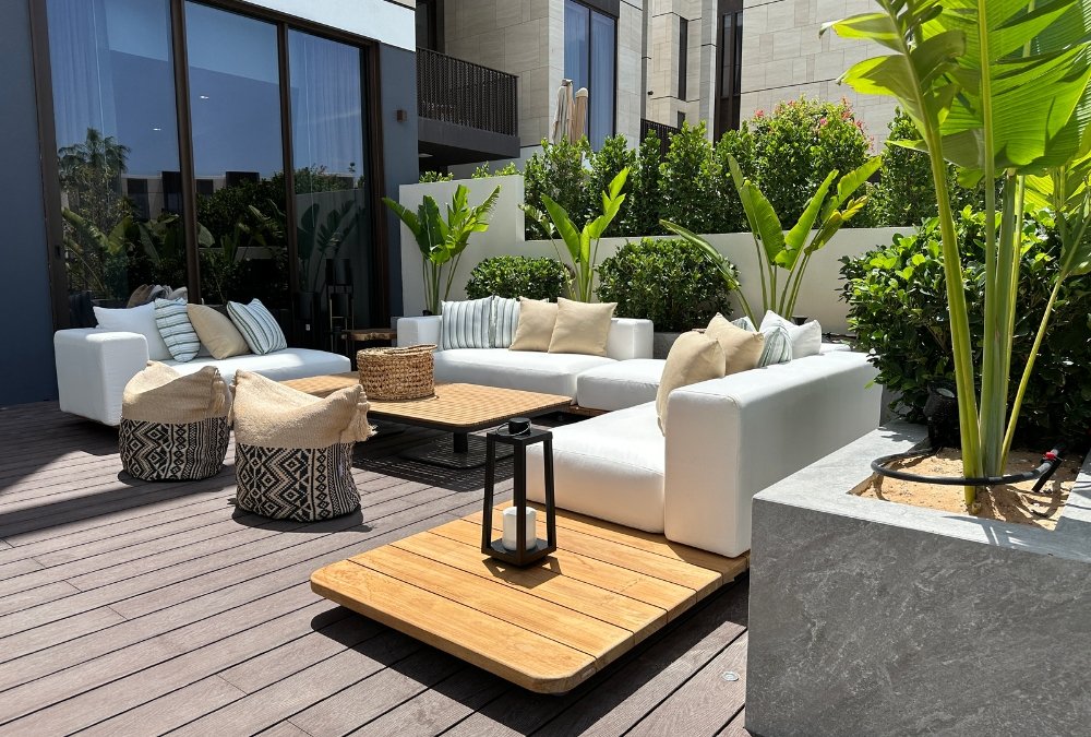 Choosing the Right Landscape Contractors in Dubai: A Comprehensive Guide