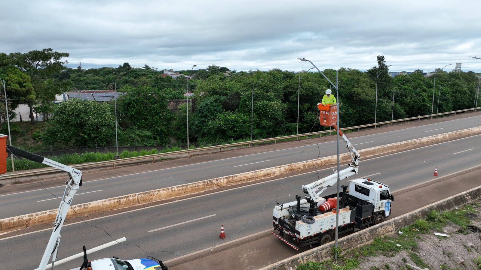 Um sistema de gestão inteligente foi instalado para garantir a iluminação na BR-364