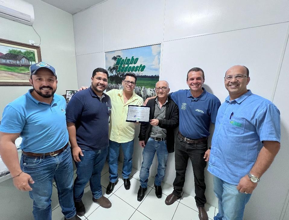 Foto: Comemoração pelos 17 anos de parceria