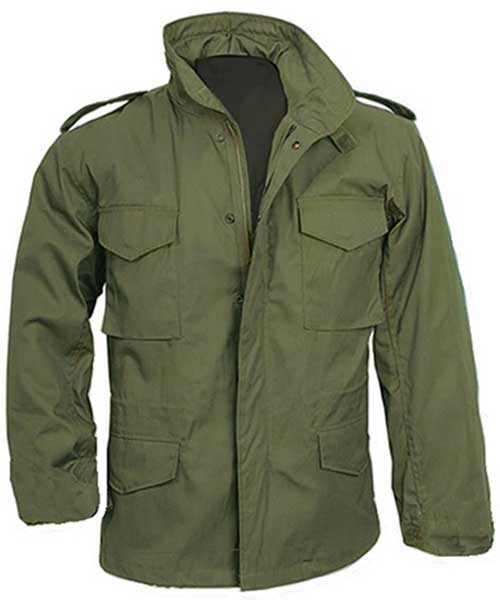 A field jacket with full sleeves, buttoned and zipper closure and 4 pockets