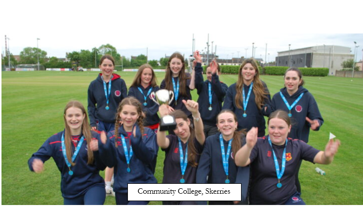 A group of women posing for a photo

Description automatically generated