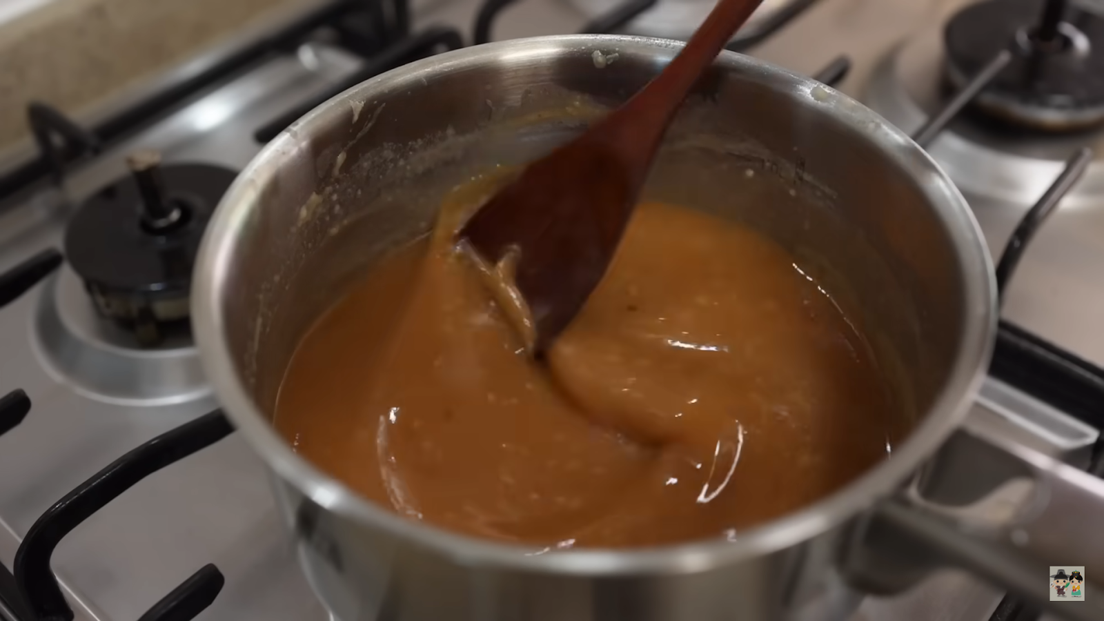 Step-by-step guide to cooking Omurice with brown sauce