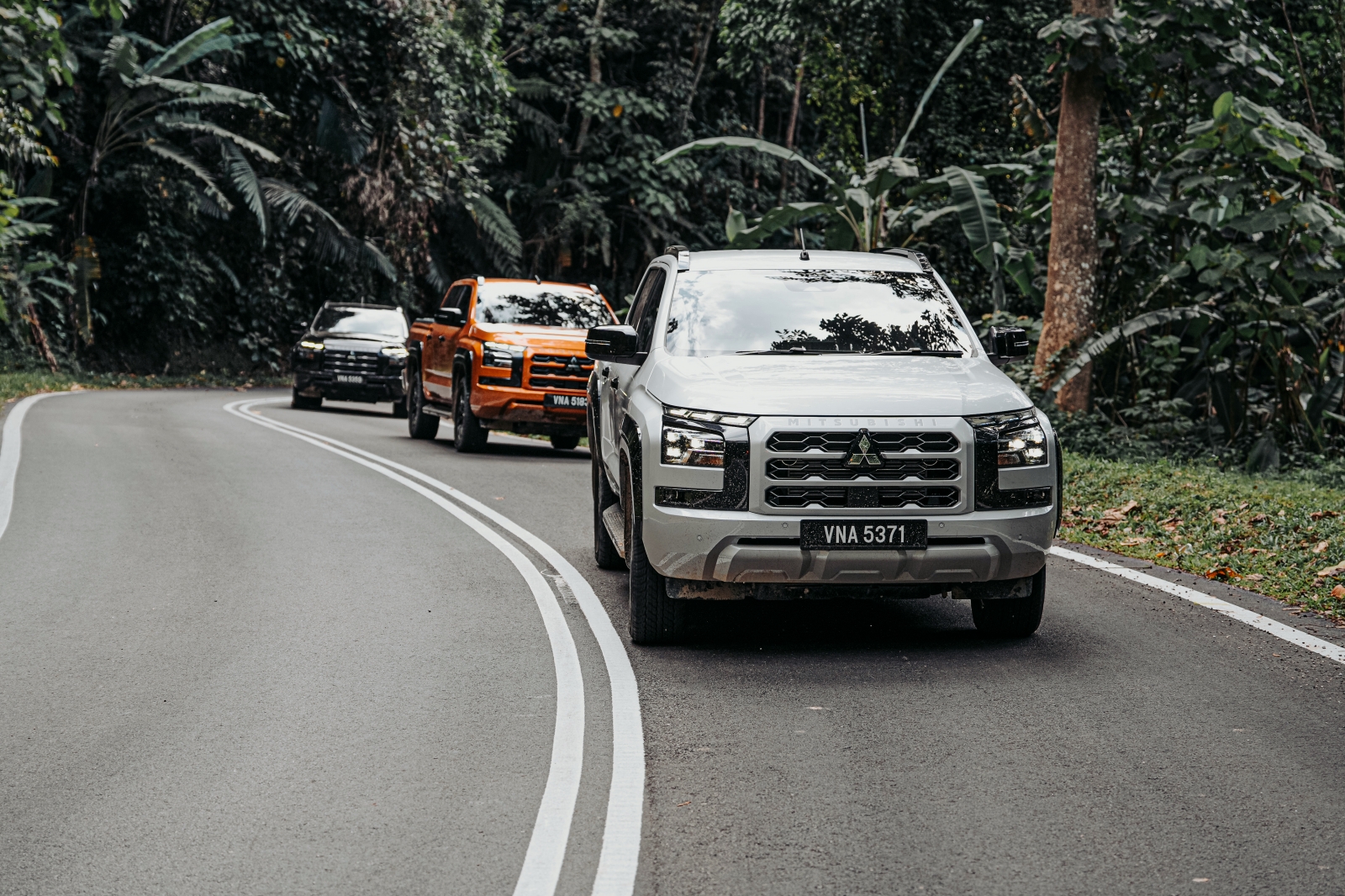 The 2024 Mitsubishi Triton is not just a rival to the Hilux; it's a detuned rally truck with plush seats 04